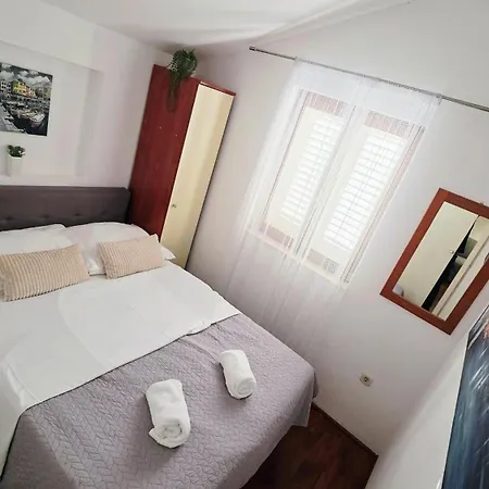Beus-five Min Form The Makarska