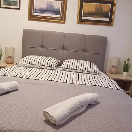 Beus-five Min Form The Makarska