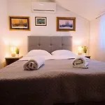 Beus-five Min Form The Apartment *