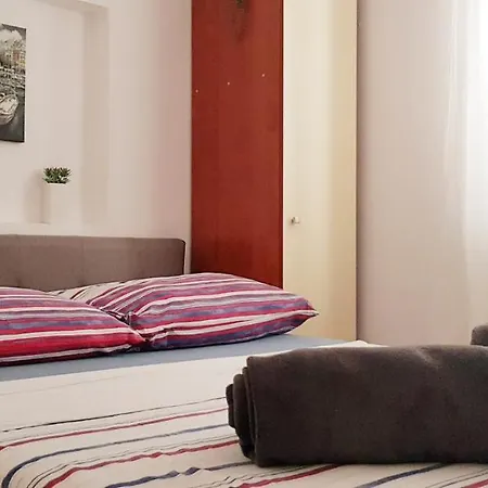 Apartment Beus-five Min Form The *