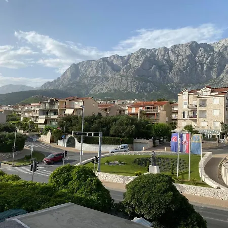 Appartement Beus-five Min Form The Makarska