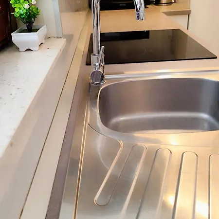 Apartment Beus-five Min Form The *