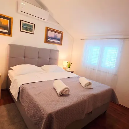 Beus-five Min Form The Apartman *